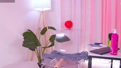 Lina online show from 7, 2, 2026