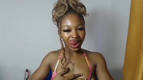 sexy_bluey247 online show from 14, 5, 2026