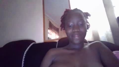 Snapshot of sexy_butty01 chatting on 27, 11, 2025 sexy_butty01 online show from 27, 11, 2025