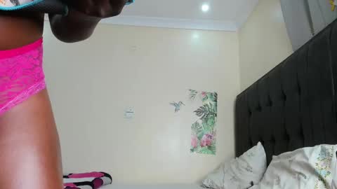 Snapshot of sexy_celena chatting on 5, 3, 2025 Celena Selena online show from 5, 3, 2025