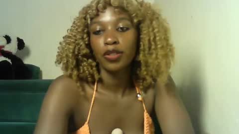 Snapshot of sexy_chocoy05 chatting on 30, 10, 2025 sexy_chocoy05 online show from 30, 10, 2025