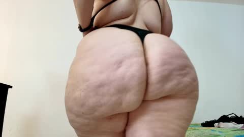 Snapshot of sexy_curvi chatting on 17, 1, 2025 karla instagram online show from 17, 1, 2025