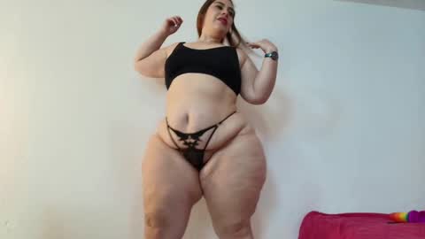 Snapshot of sexy_curvi chatting on 4, 2, 2025 karla instagram online show from 4, 2, 2025