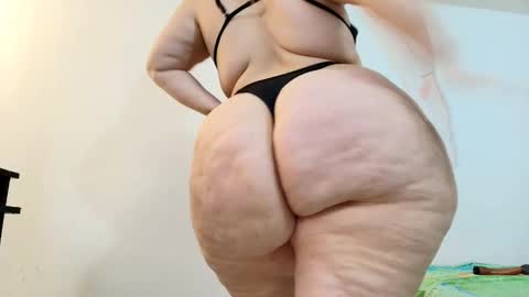 Snapshot of sexy_curvi chatting on 14, 2, 2025 karla instagram online show from 14, 2, 2025
