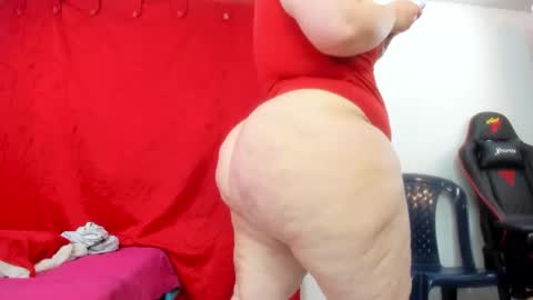 Snapshot of sexy_curvi chatting on 5, 10, 2025 karla instagram online show from 5, 10, 2025