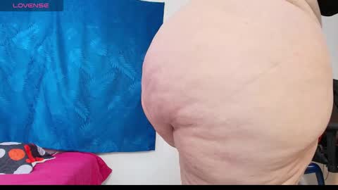 karla           instagram  online show from 15, 12, 2025