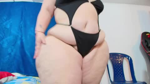 Snapshot of sexy_curvi chatting on 2, 6, 2026 karla instagram online show from 2, 6, 2026