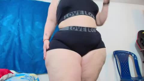 Snapshot of sexy_curvi chatting on 18, 6, 2026 karla instagram online show from 18, 6, 2026