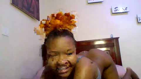 Snapshot of sexy_dianaa chatting on 2, 7, 2026 sexy_dianaa online show from 2, 7, 2026