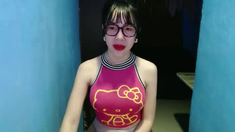 Snapshot of sexy_emily92 chatting on 31, 3, 2026 sexy_emily92 online show from 31, 3, 2026