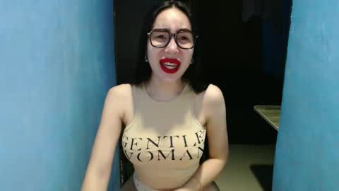 Snapshot of sexy_emily92 chatting on 13, 4, 2026 sexy_emily92 online show from 13, 4, 2026