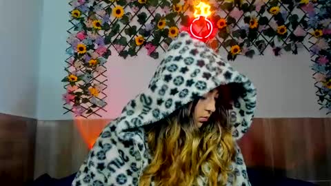 Snapshot of sexy_foxx_ chatting on 1, 3, 2025 Antonella online show from 1, 3, 2025