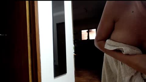 Sexy Ginuin Couple online show from 28, 3, 2026