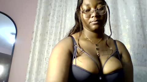 Snapshot of sexy_helle chatting on 13, 6, 2026 sexy_helle online show from 13, 6, 2026