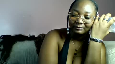 Snapshot of sexy_helle chatting on 15, 7, 2026 sexy_helle online show from 15, 7, 2026