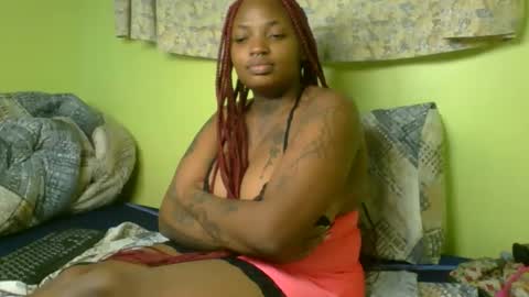 Snapshot of sexy_jem chatting on 4, 12, 2025 Jemy online show from 4, 12, 2025