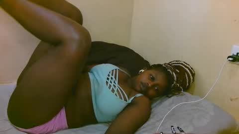 sexy_latasha online show from 13, 9, 2025