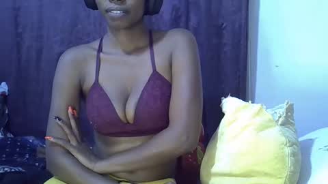 Snapshot of sexy_leila3 chatting on 1, 6, 2026 kayla online show from 1, 6, 2026