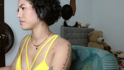 Snapshot of sexy_lia_latina chatting on 25, 4, 2026 Celeste online show from 25, 4, 2026