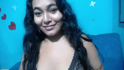 Snapshot of sexy_love_15 chatting on 25, 1, 2025 SIRENA LOVE online show from 25, 1, 2025