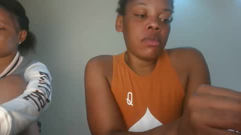 sexy_lyna online show from 6, 4, 2026