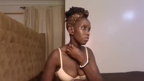 Snapshot of sexy_maya3 chatting on 6, 11, 2025 maya online show from 6, 11, 2025