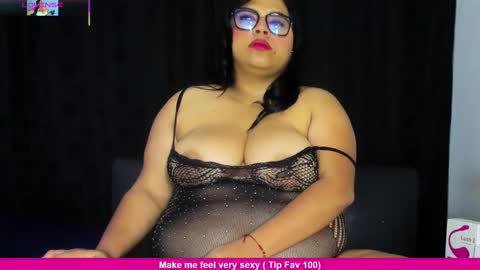 Snapshot of sexy_milfy01 chatting on 25, 2, 2025 Jenny I am a freelance model online show from 25, 2, 2025