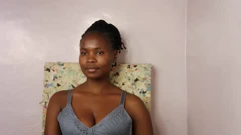 Molyne online show from 23, 2, 2026