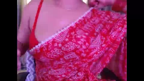 Snapshot of sexy_myra18 chatting on 30, 4, 2026 myra online show from 30, 4, 2026