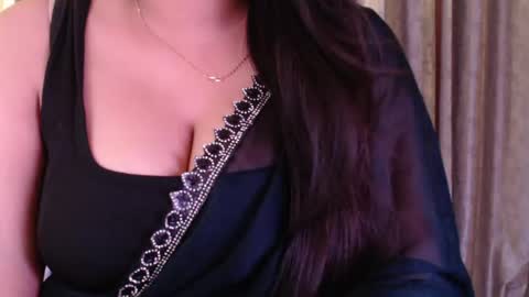 Snapshot of sexy_myra18 chatting on 18, 5, 2026 myra online show from 18, 5, 2026
