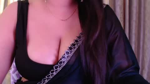 Snapshot of sexy_myra18 chatting on 18, 5, 2026 myra online show from 18, 5, 2026
