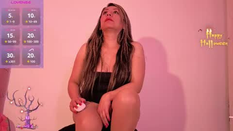 Snapshot of sexy_natasha_big_ass chatting on 23, 10, 2025 miss natasha online show from 23, 10, 2025