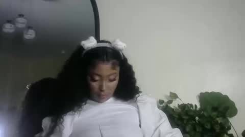 sexy pigeon online show from 18, 4, 2026