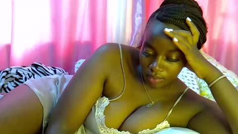 Snapshot of sexy_siera chatting on 23, 2, 2026 laura online show from 23, 2, 2026