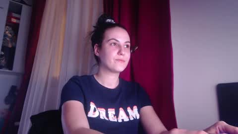 Snapshot of sexy_slimm25 chatting on 8, 3, 2025 Slimm online show from 8, 3, 2025