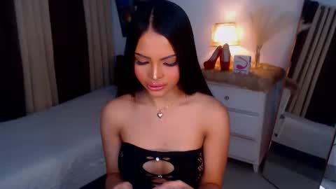 Snapshot of sexyadrianaqueents chatting on 3, 12, 2024 YOUR MISTRESS GODDESSS ADRIANA online show from 3, 12, 2024