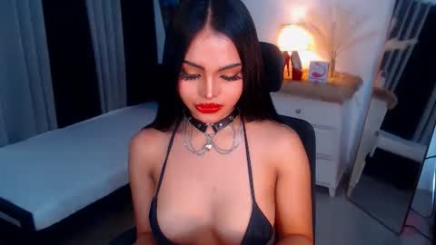 Snapshot of sexyadrianaqueents chatting on 4, 2, 2025 YOUR MISTRESS GODDESSS ADRIANA online show from 4, 2, 2025