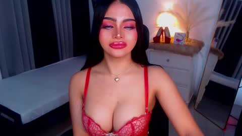 Snapshot of sexyadrianaqueents chatting on 4, 2, 2025 YOUR MISTRESS GODDESSS ADRIANA online show from 4, 2, 2025