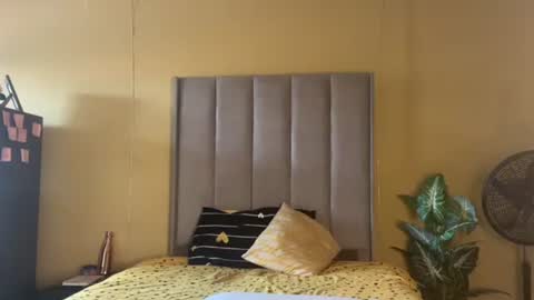 sexyasszeeee online show from 19, 10, 2025