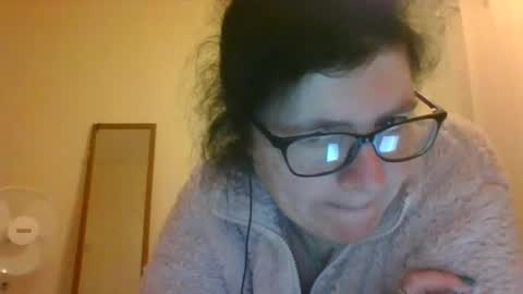 Snapshot of sexybabe41 chatting on 17, 12, 2025 sexymilfy online show from 17, 12, 2025