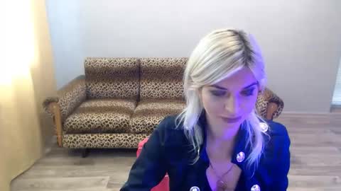 Snapshot of sexybeatriice chatting on 16, 10, 2025 sexybeatriice online show from 16, 10, 2025