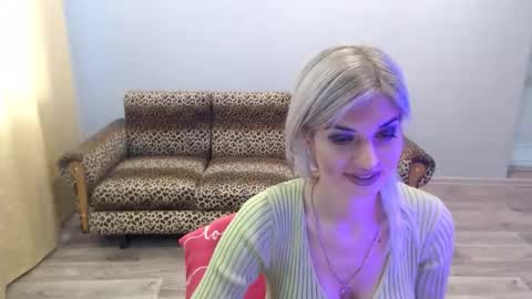 Snapshot of sexybeatriice chatting on 21, 10, 2025 sexybeatriice online show from 21, 10, 2025