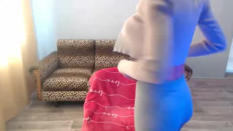 Snapshot of sexybeatriice chatting on 28, 10, 2025 sexybeatriice online show from 28, 10, 2025