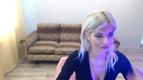 Snapshot of sexybeatriice chatting on 6, 11, 2025 sexybeatriice online show from 6, 11, 2025