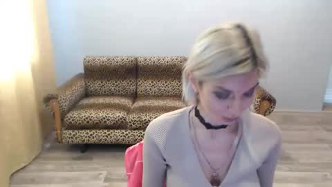 Snapshot of sexybeatriice chatting on 27, 11, 2025 sexybeatriice online show from 27, 11, 2025