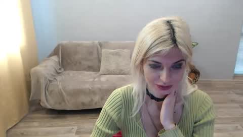 sexybeatriice online show from 9, 4, 2026