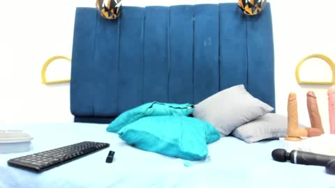 sexybrown_2005 online show from 12, 2, 2025