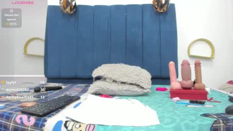 sexybrown_2005 online show from 9, 3, 2025