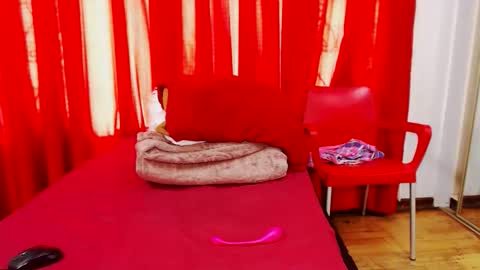 Snapshot of sexybustyboobs chatting on 13, 11, 2025 sexybustyboobs online show from 13, 11, 2025