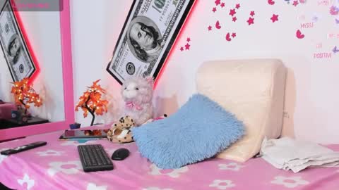 Snapshot of sexycharlottesamantha chatting on 31, 1, 2025 sexycharlottesamantha online show from 31, 1, 2025